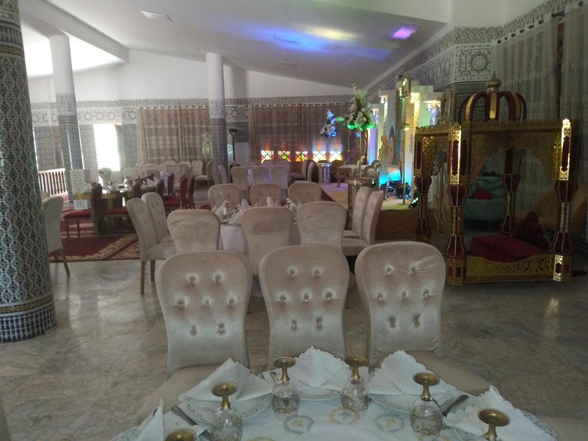 Palais Du Cedre Hotel Ait Bou Tarhat ภายนอก รูปภาพ