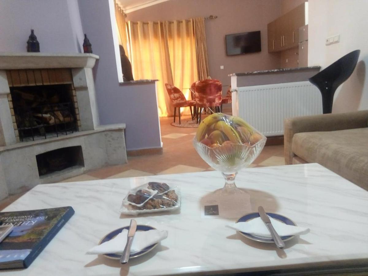 Palais Du Cedre Hotel Ait Bou Tarhat ภายนอก รูปภาพ